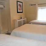 No.13 Townhouse