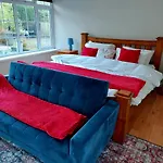 Kitty\'S Cottage