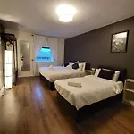 Parliament Inn