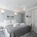 The Waterfront Townhouse Accommodation