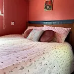 The Hares Hut At Carrigeen Glamping