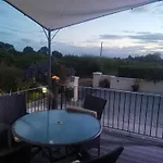 Tranquil Unit Close To Kells