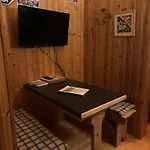 Cosy Countryside Log Cabin