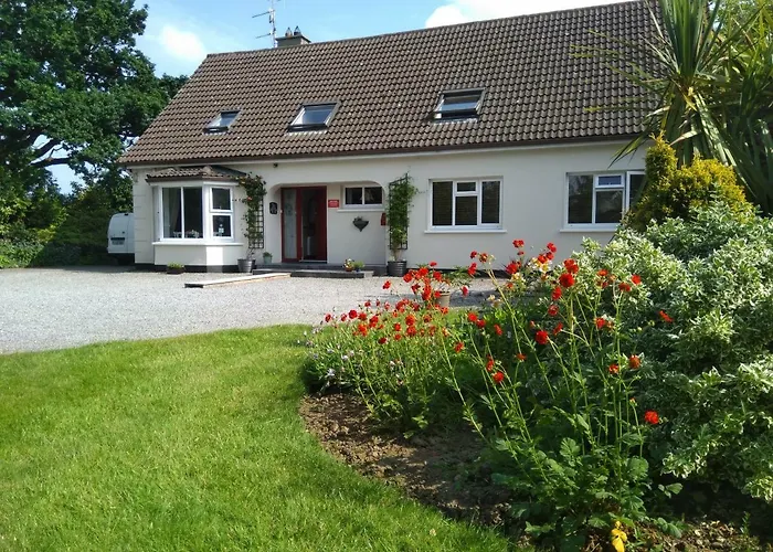 Twin Oaks Bed & Breakfast