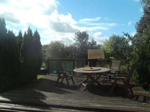 Bed & Breakfast Launard House