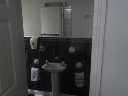 Launard House Bed & Breakfast