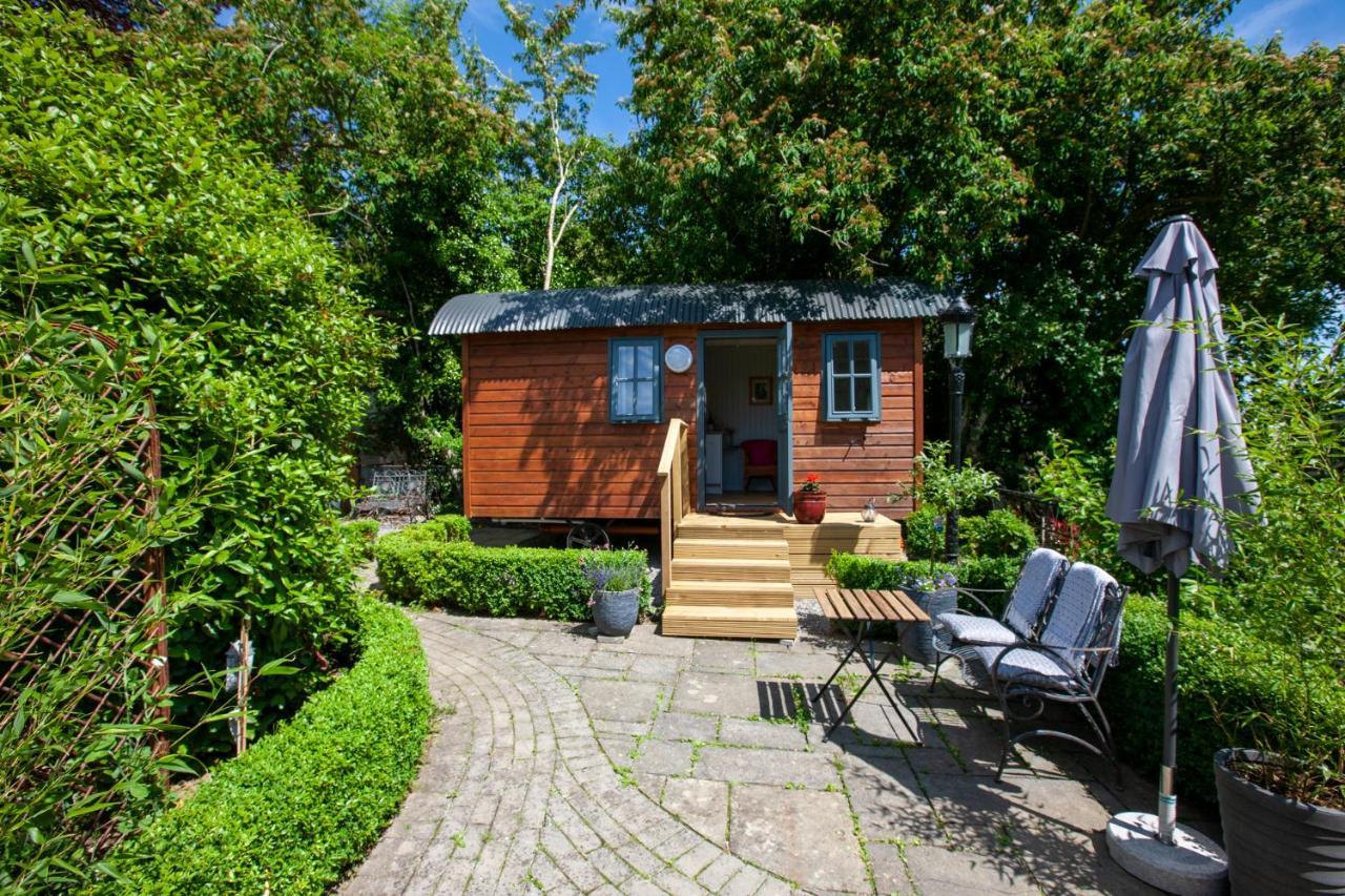 Holly Hut Shepherds Hut Lodge Jenkinstown Park