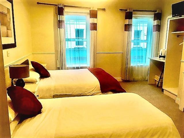 No.13 Townhouse Guest house *