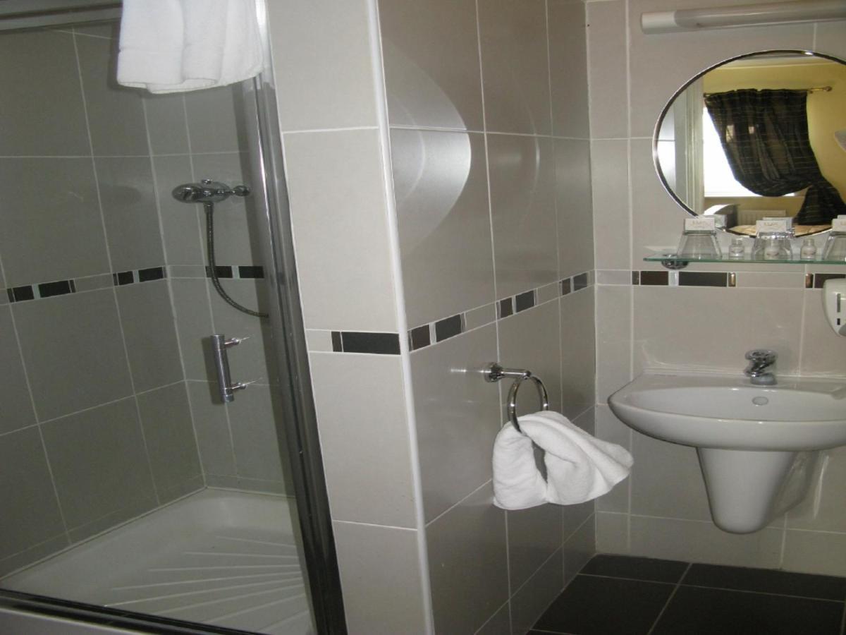 Laragh House Guest house 4*