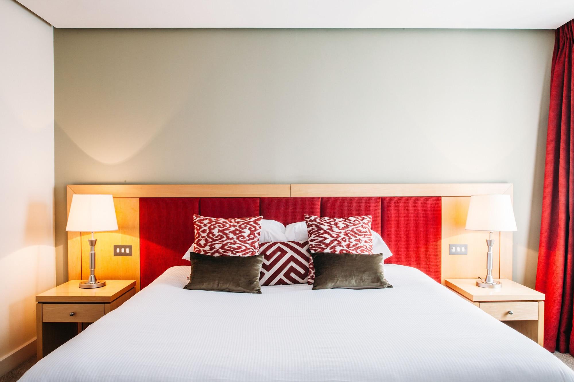Pembroke 4*