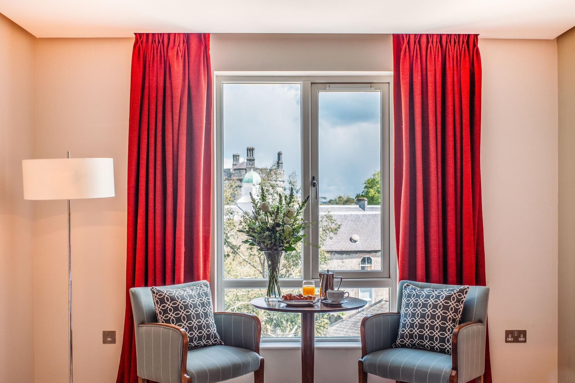 Pembroke 4*