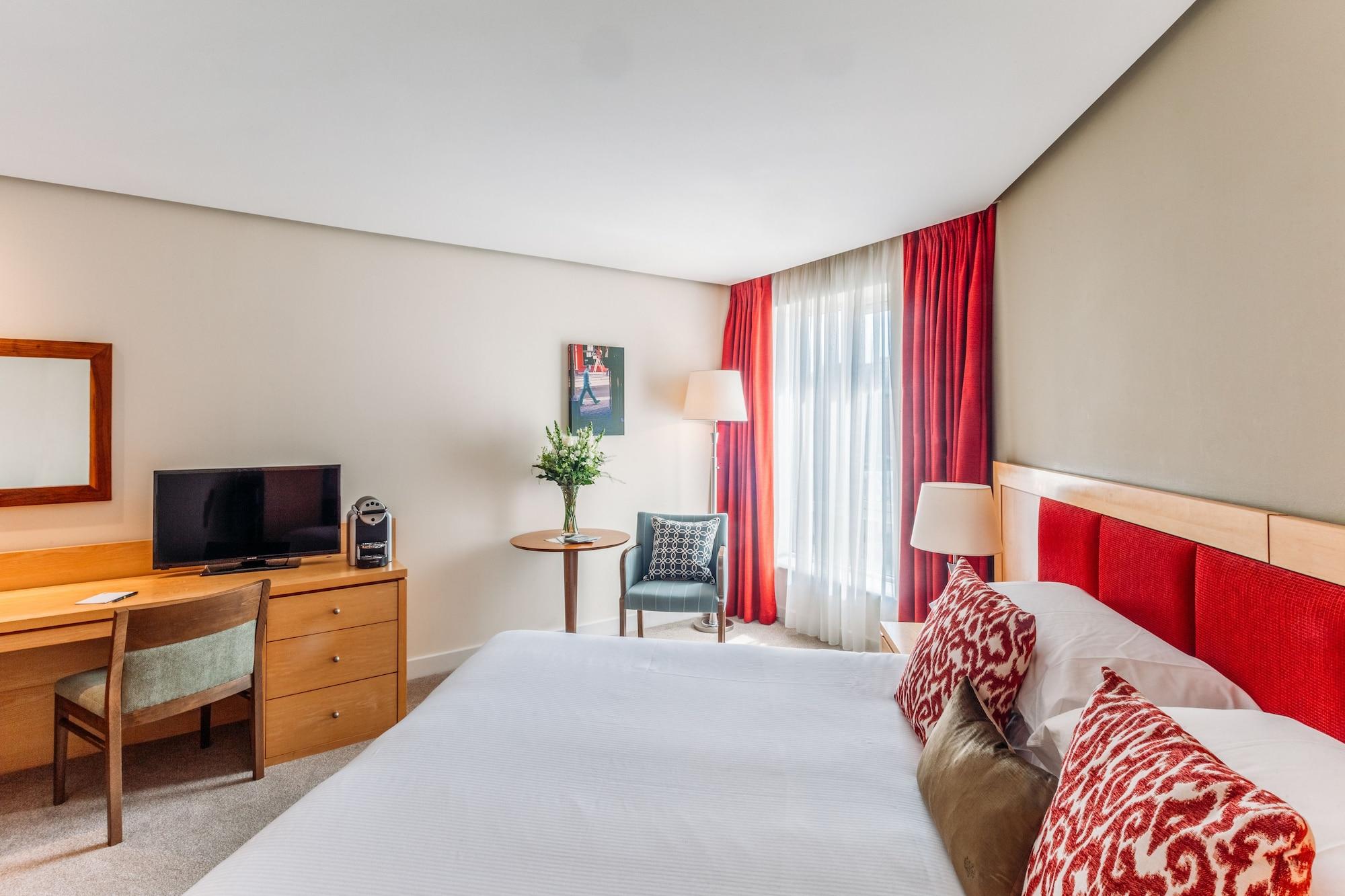 Pembroke 4*