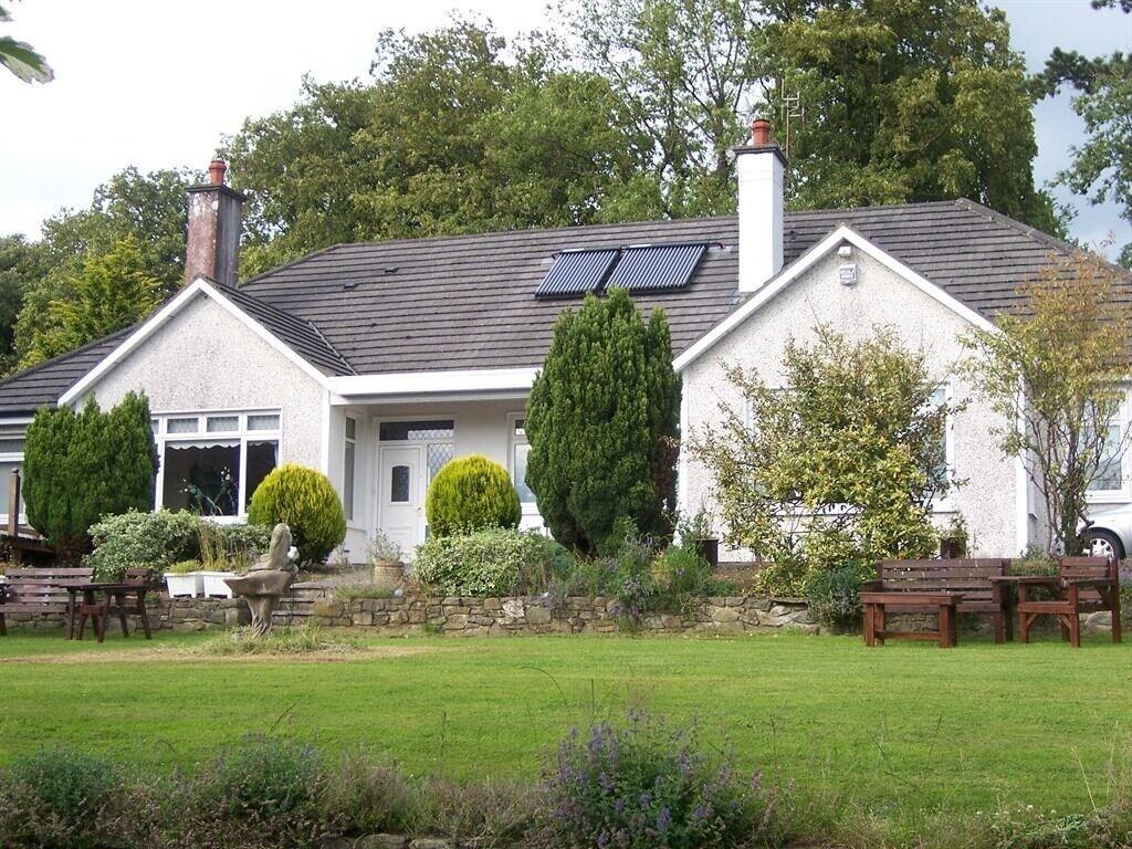 Launard House Bed & Breakfast 4*