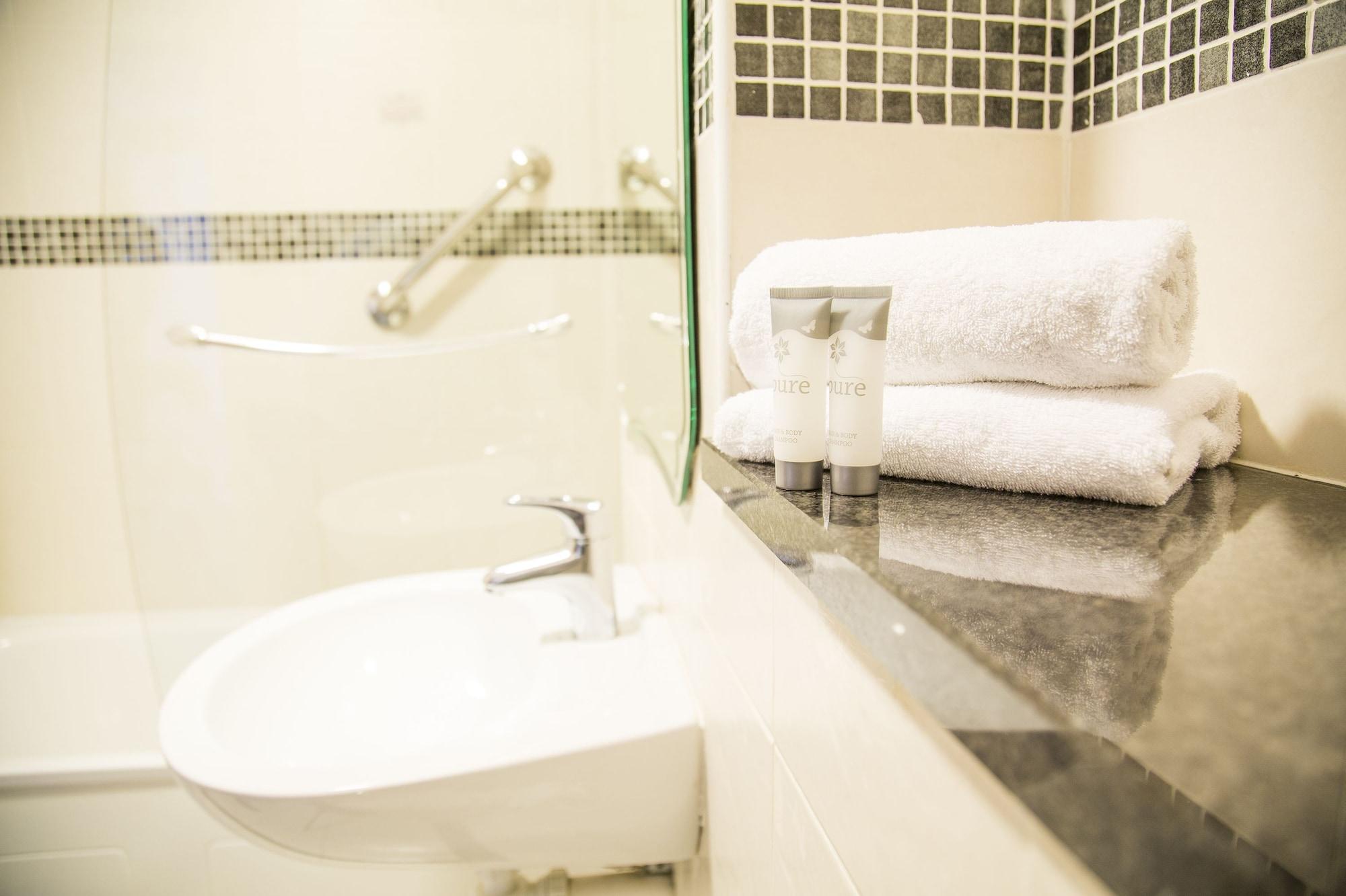 Hotel Springhill Court & Leisure Club 3*