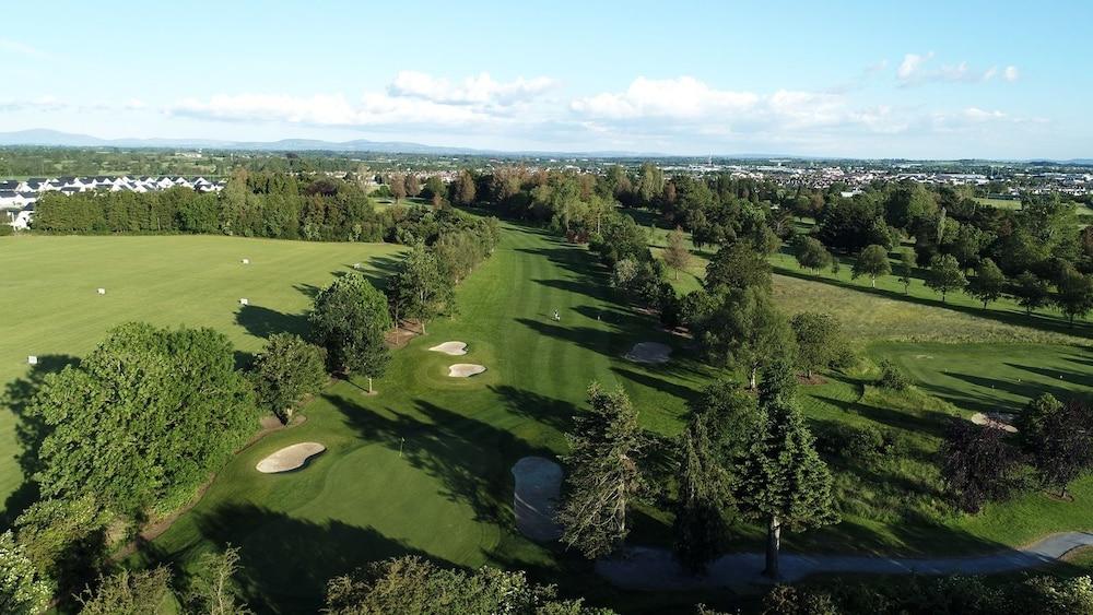 Springhill Court & Leisure Club 3*