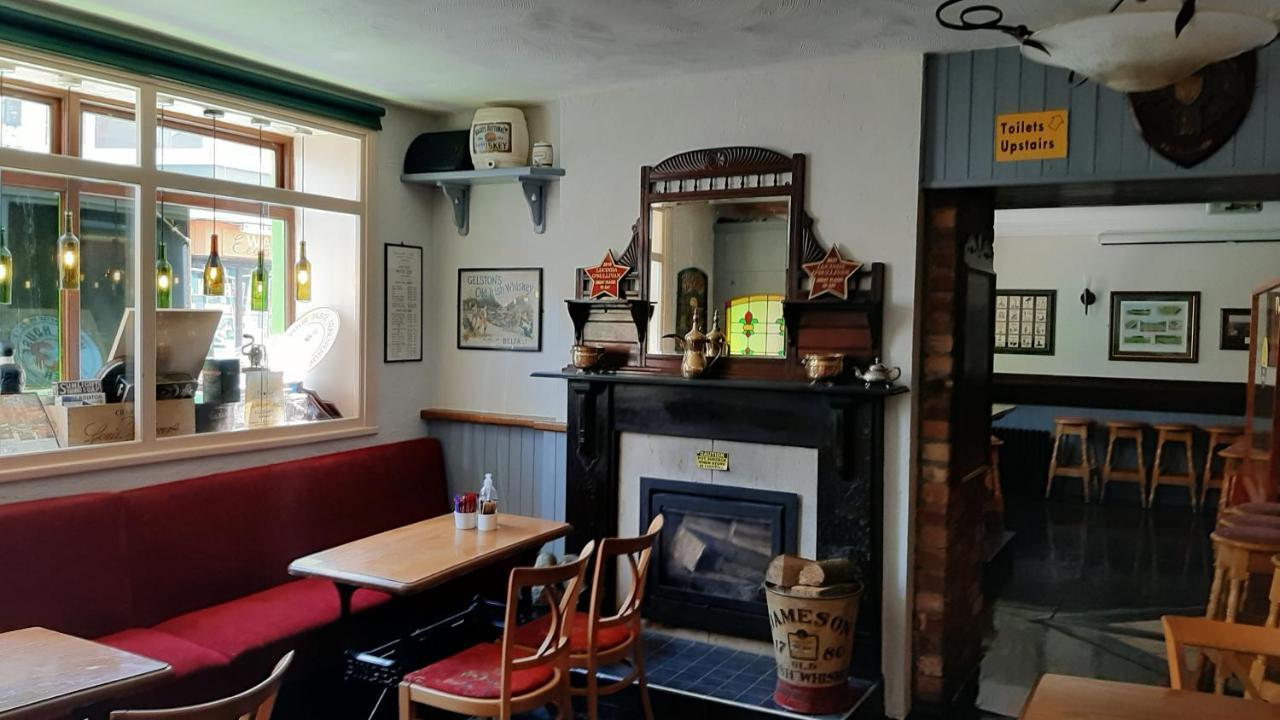 The 'Rafter'S Gastropub 3*