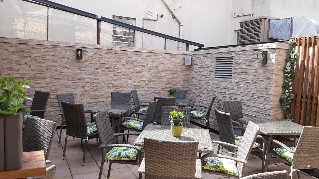 The 'Rafter'S Gastropub 3*