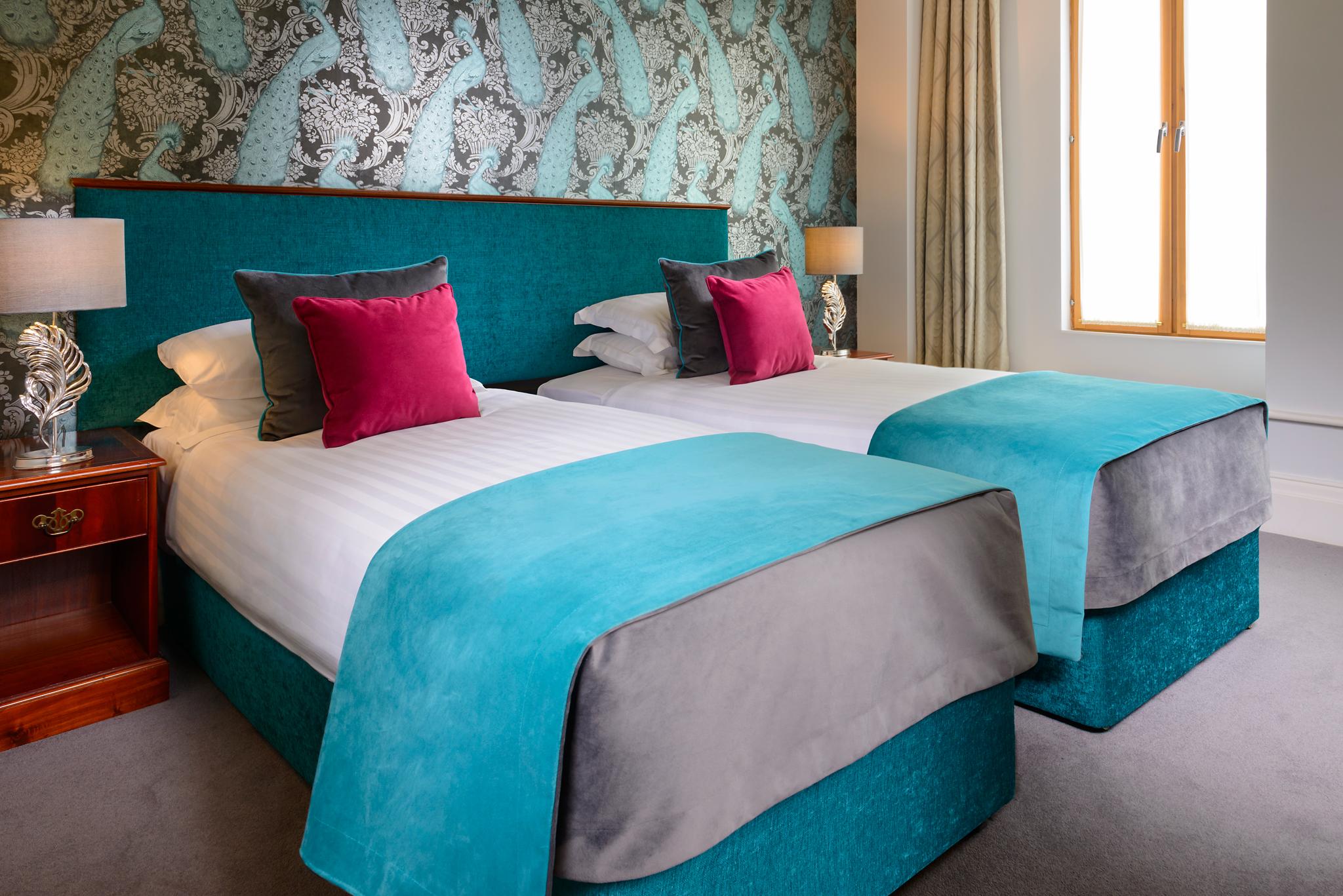 Hibernian Hotel 4*
