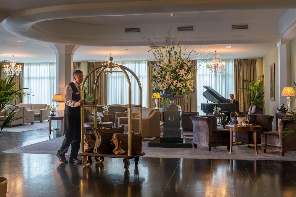 Newpark Hotel 4*
