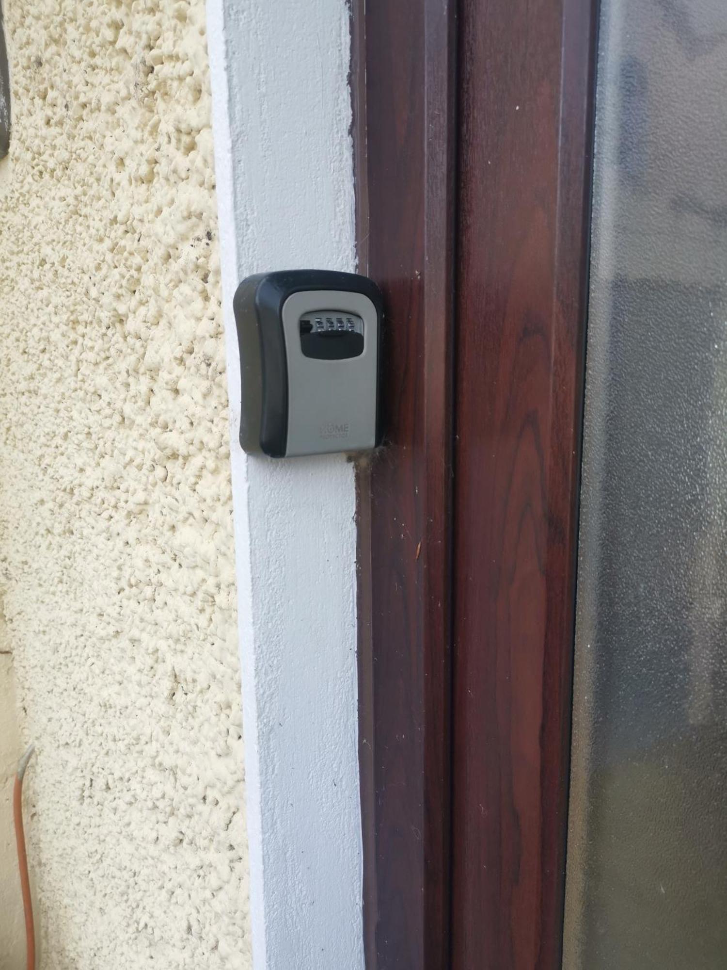 Tranquil Unit Close To Kells Apartment