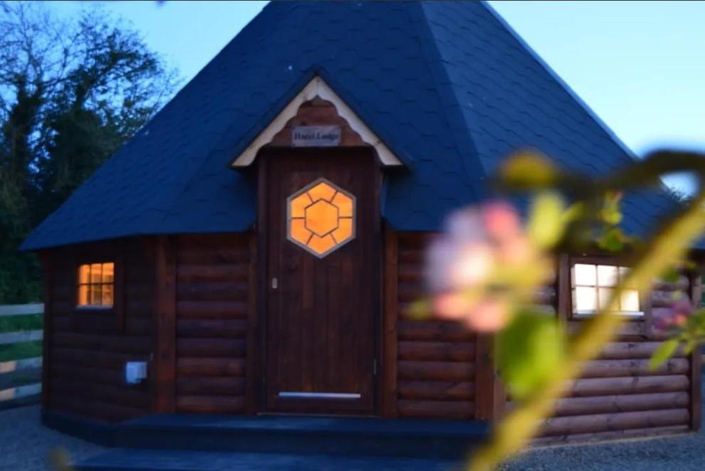 Campsite Apple Blossom Glamping *