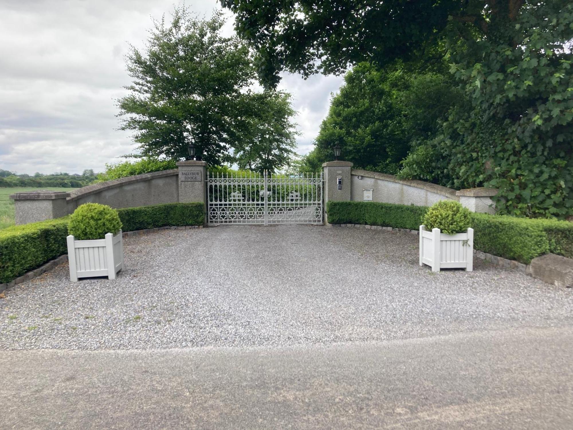 Ballybur Mews 1 Apartment