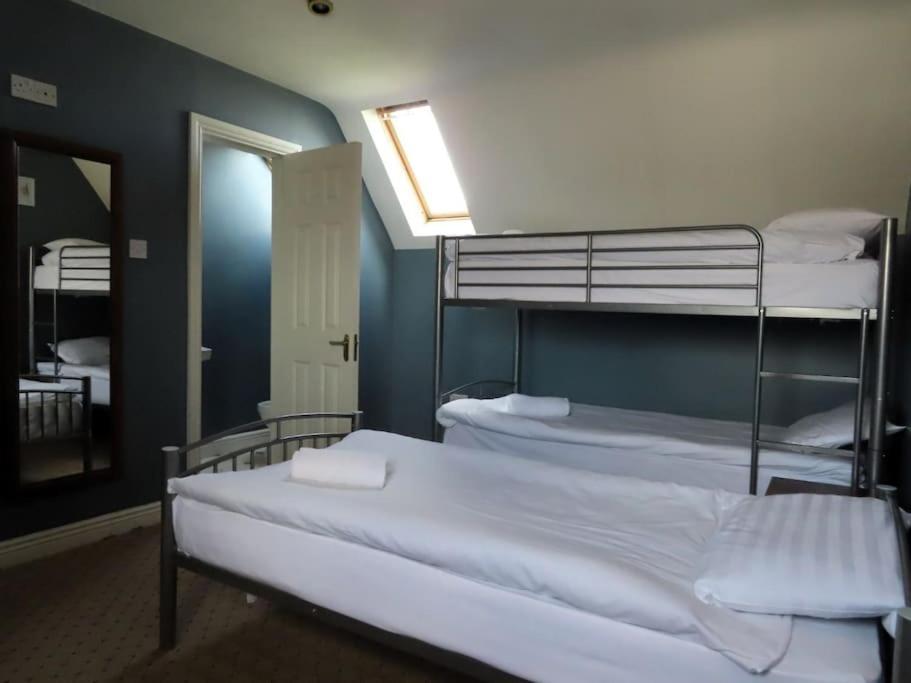 Centre Townhouse - Just Off Medieval Mile Holiday home *