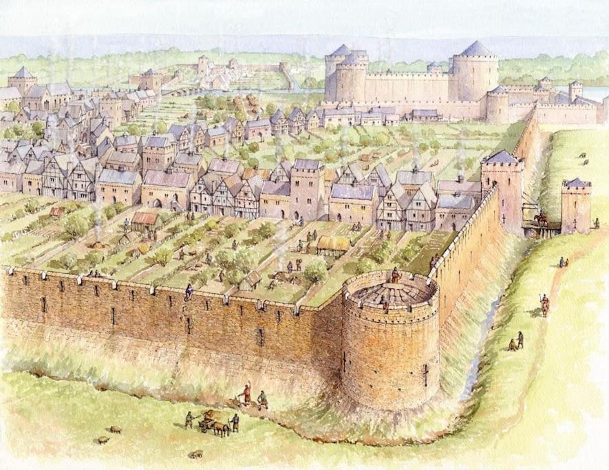 Centre Townhouse - Just Off Medieval Mile Holiday home