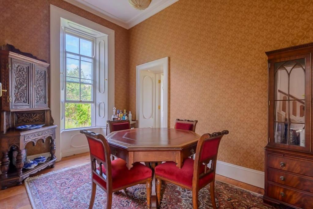Jenkinstown Castle House *
