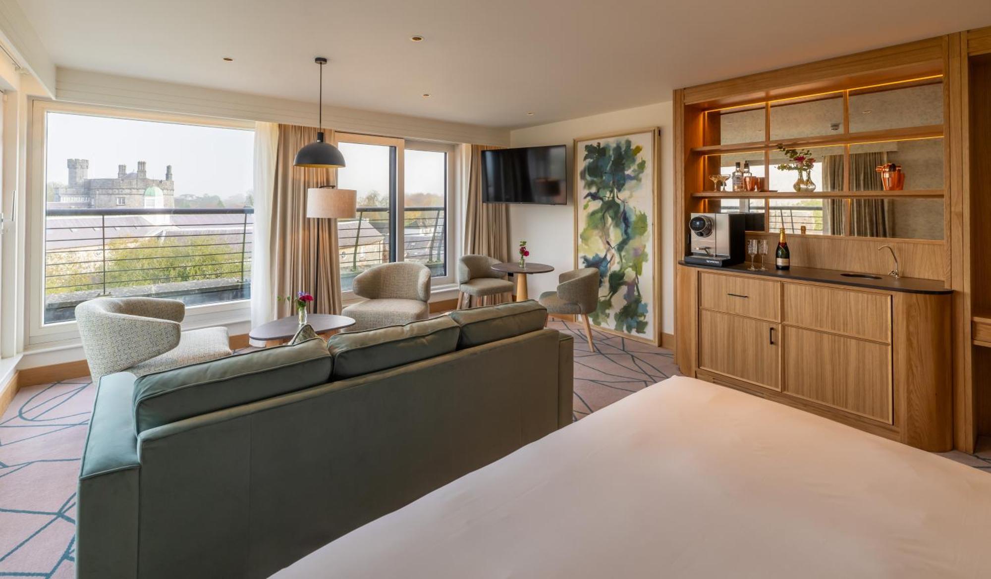 Pembroke 4*