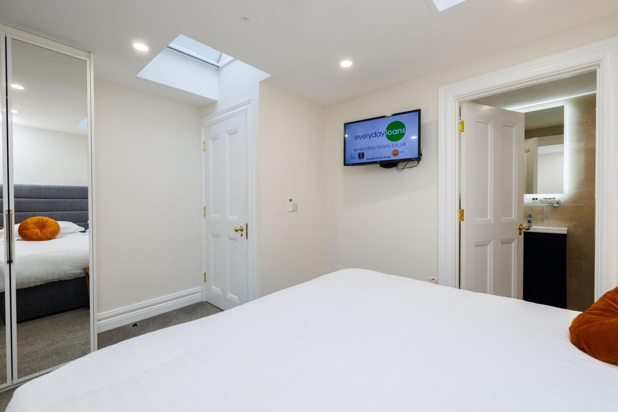 Sandbury Town House Bed & Breakfast