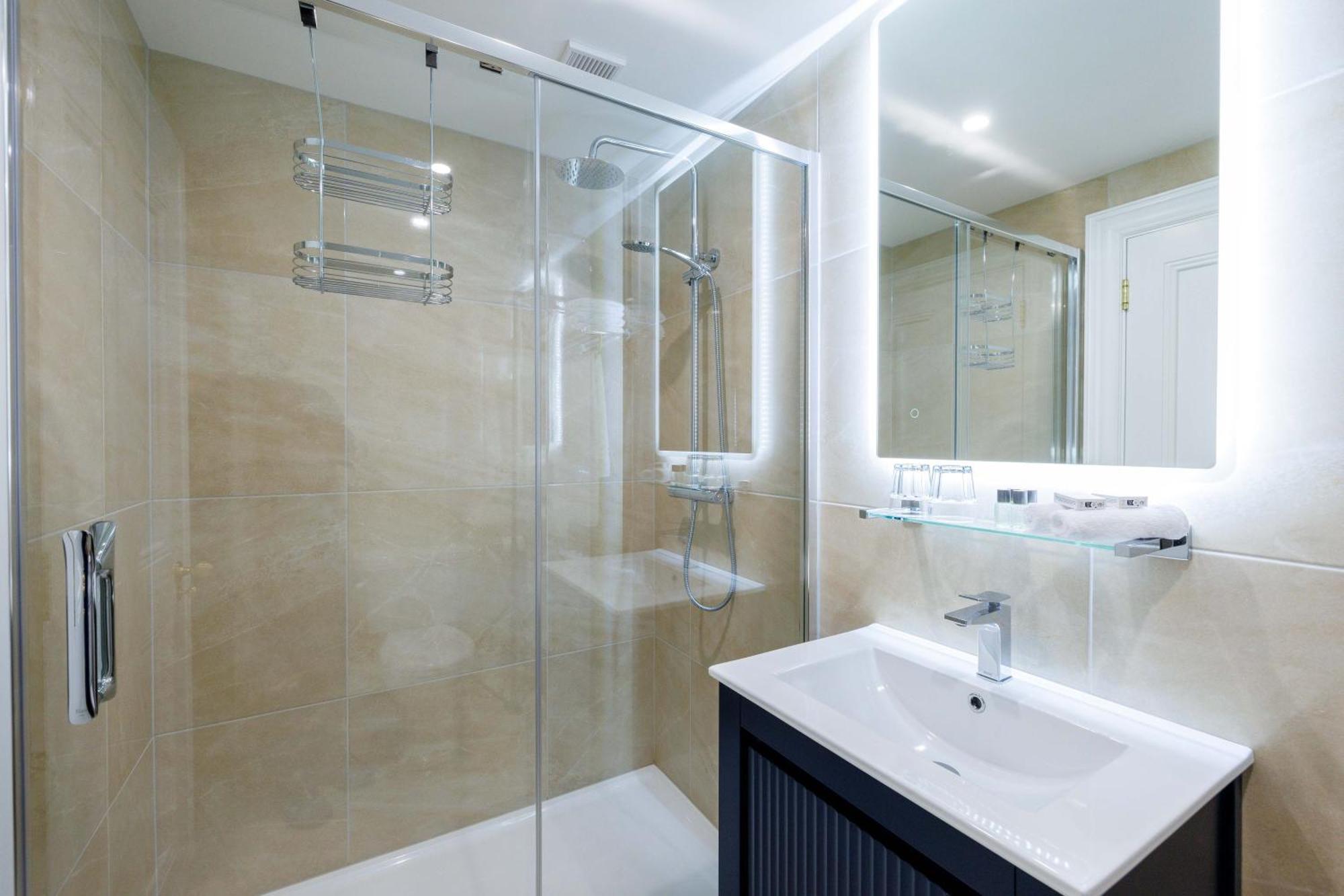 Sandbury Town House