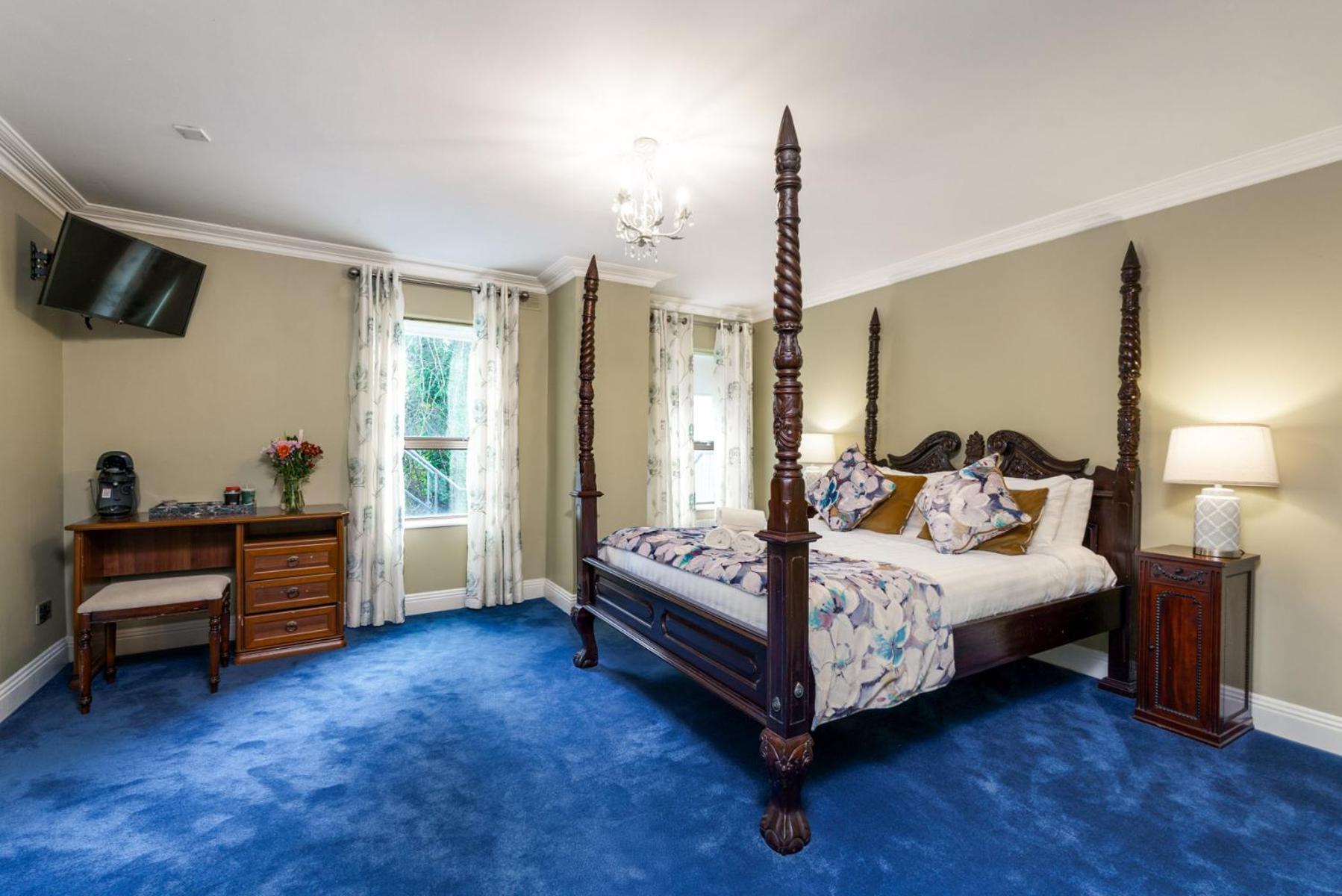 Troysgate House Hotel 3*