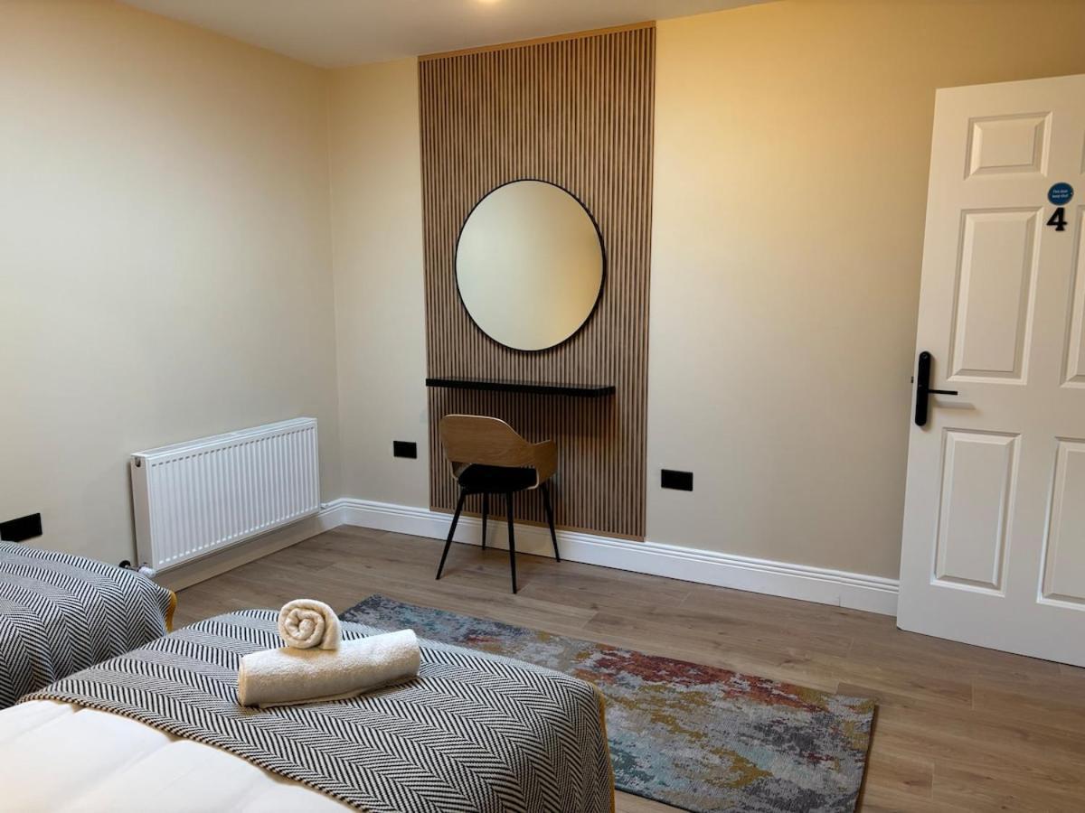 Riverside Loft Group Apartment