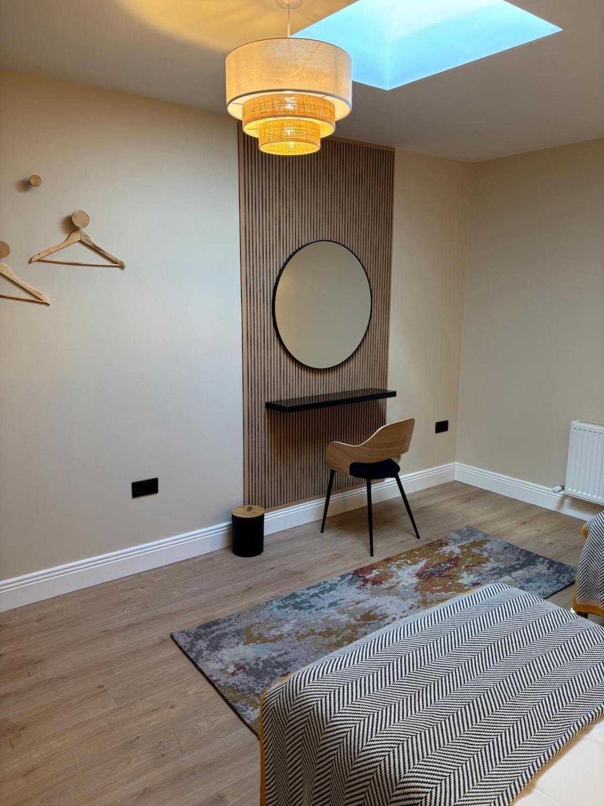 Riverside Loft Group *