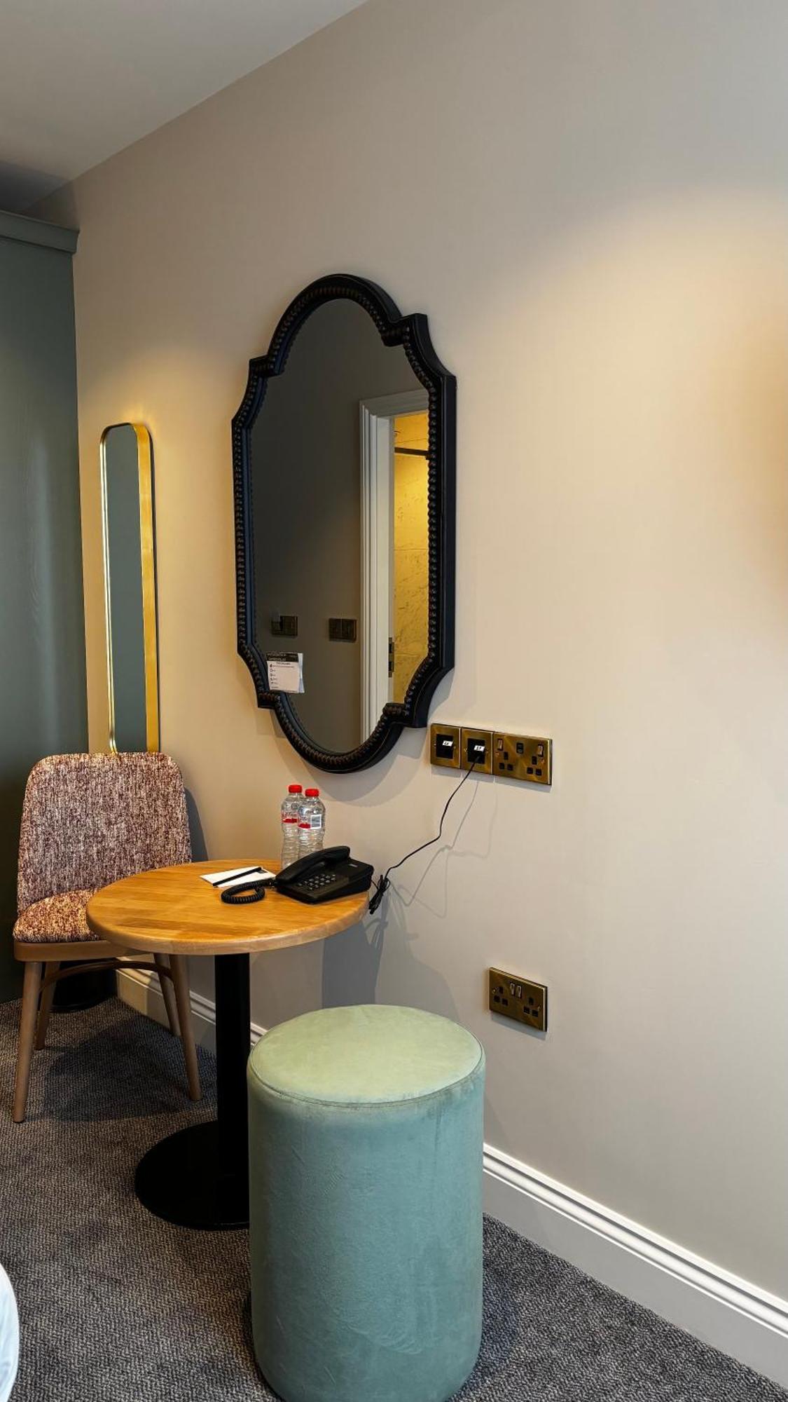Club House Hotel