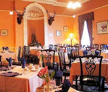 Hotel Club House 2*