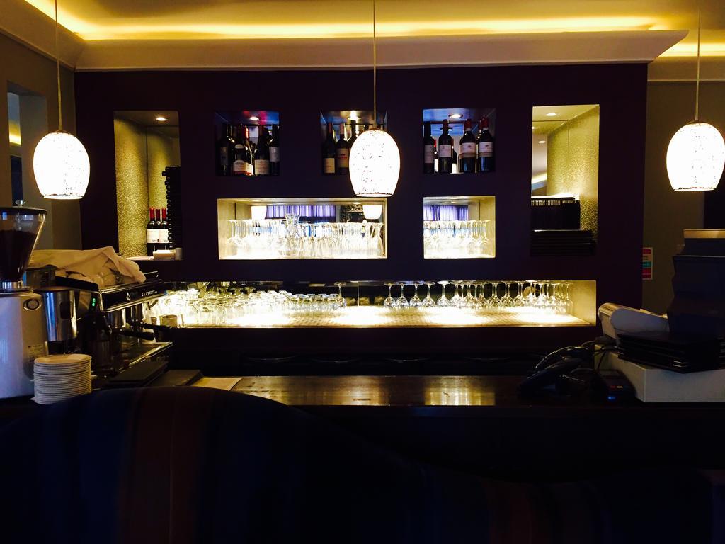 Zuni Restaurant & Boutique 3*
