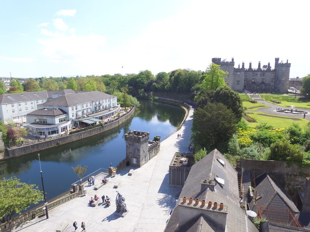 Hotel River Court