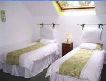 Bed & Breakfast Launard House