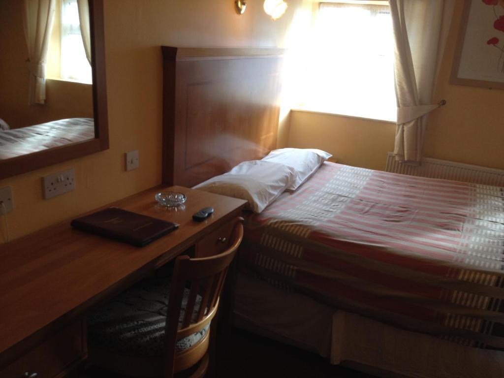 Glendine 3*
