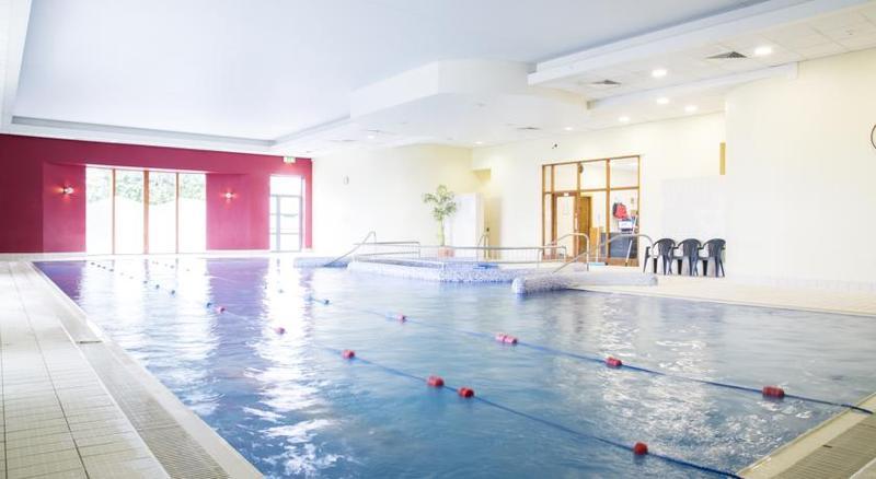 Springhill Court & Leisure Club Hotel