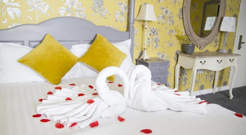 Springhill Court & Leisure Club 3*