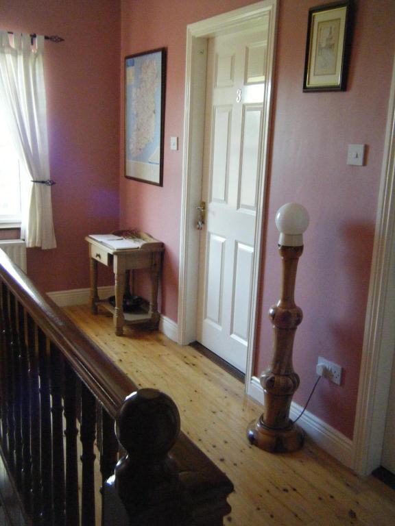 Ashbrook House Bed & Breakfast 3*