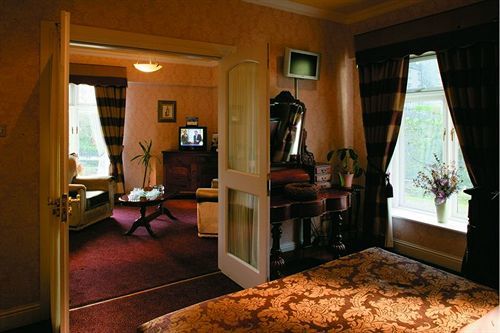 River Court Hotel