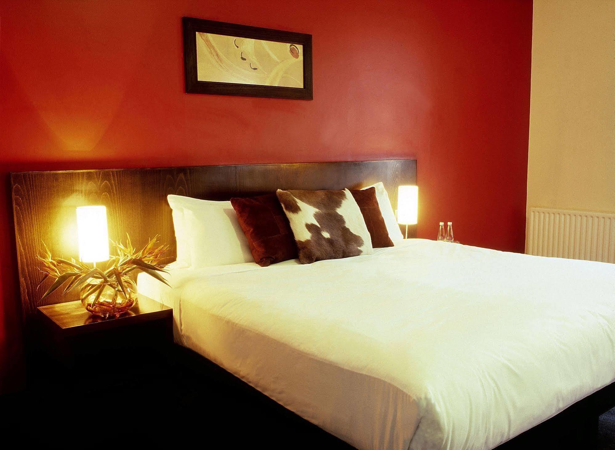 Zuni Restaurant & Boutique 3*