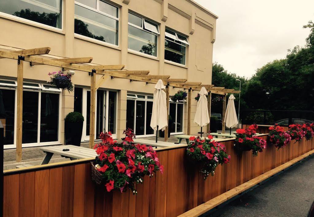 Springhill Court & Leisure Club