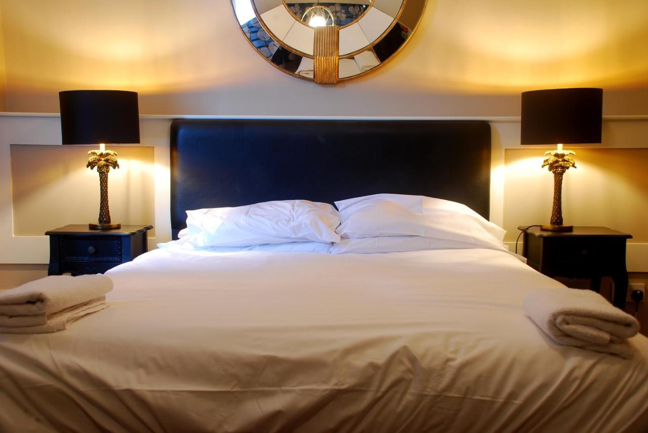 The Metropole Guest house