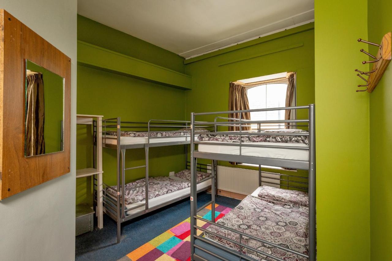 Macgabhainns Backpackers *