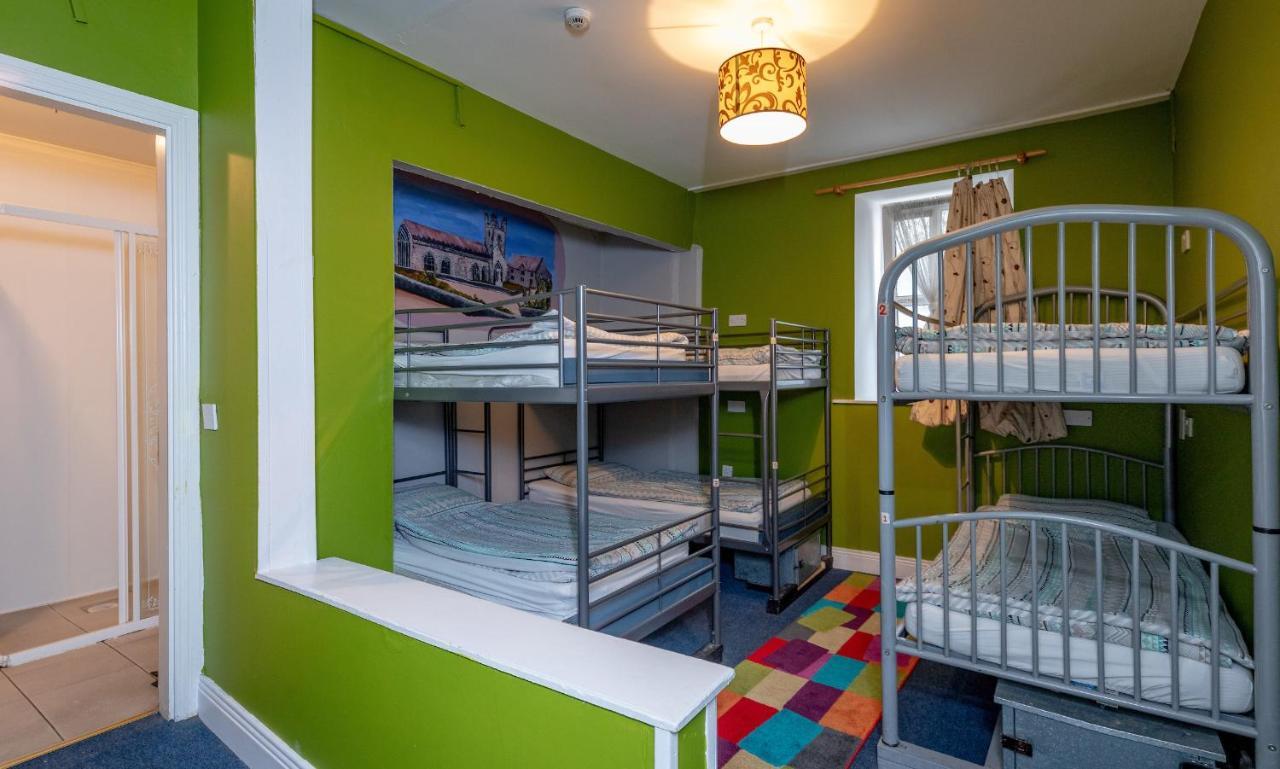 Macgabhainns Backpackers Hostel *